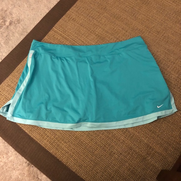 nike plus size tennis clothes